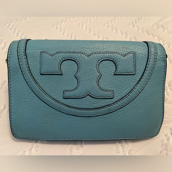 TORY BURCH CLUTCH PURSE - Picture 3 of 10